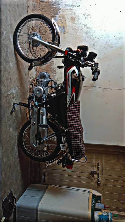 HONDA CD 70 2025 model