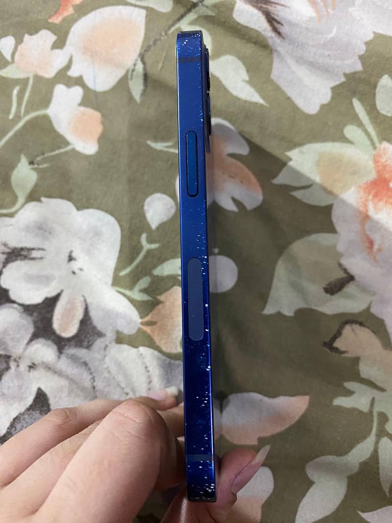 Iphone 12 mini jv 1
