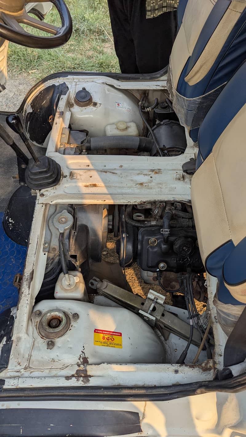 Suzuki bolan 4