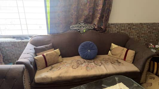 sofa 5 seeter & dinning table