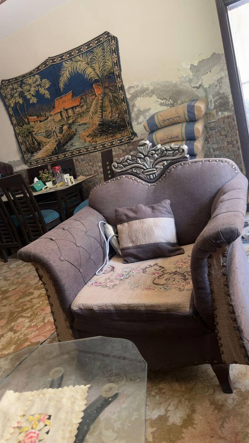 sofa 5 seeter & dinning table 3