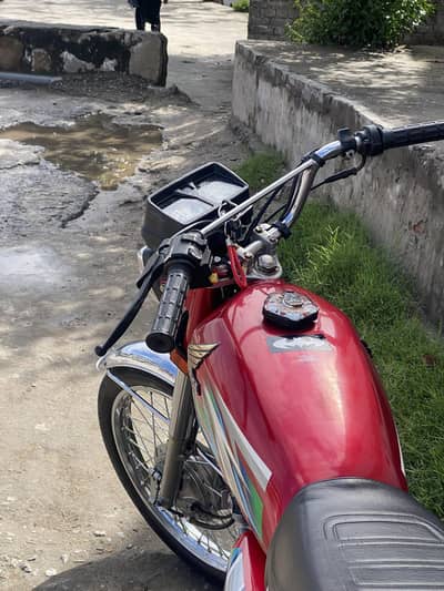 Honda 125 22/23 model jen1 condition