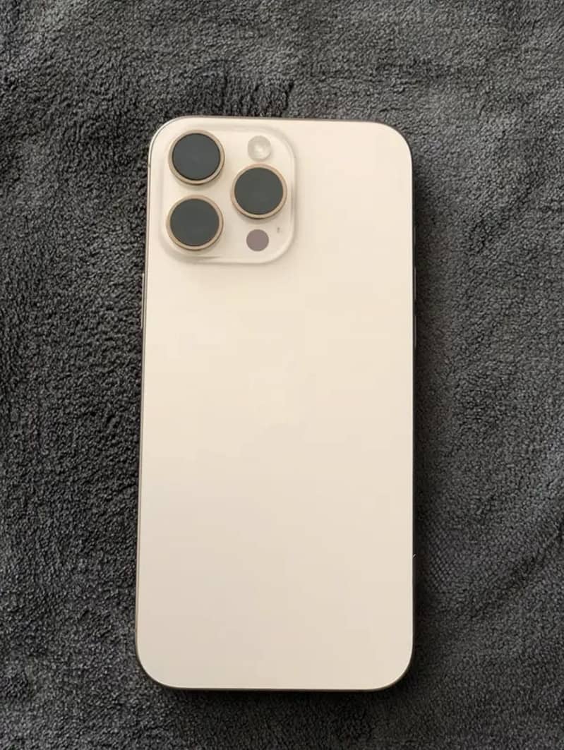 iphone 16 pro max 2
