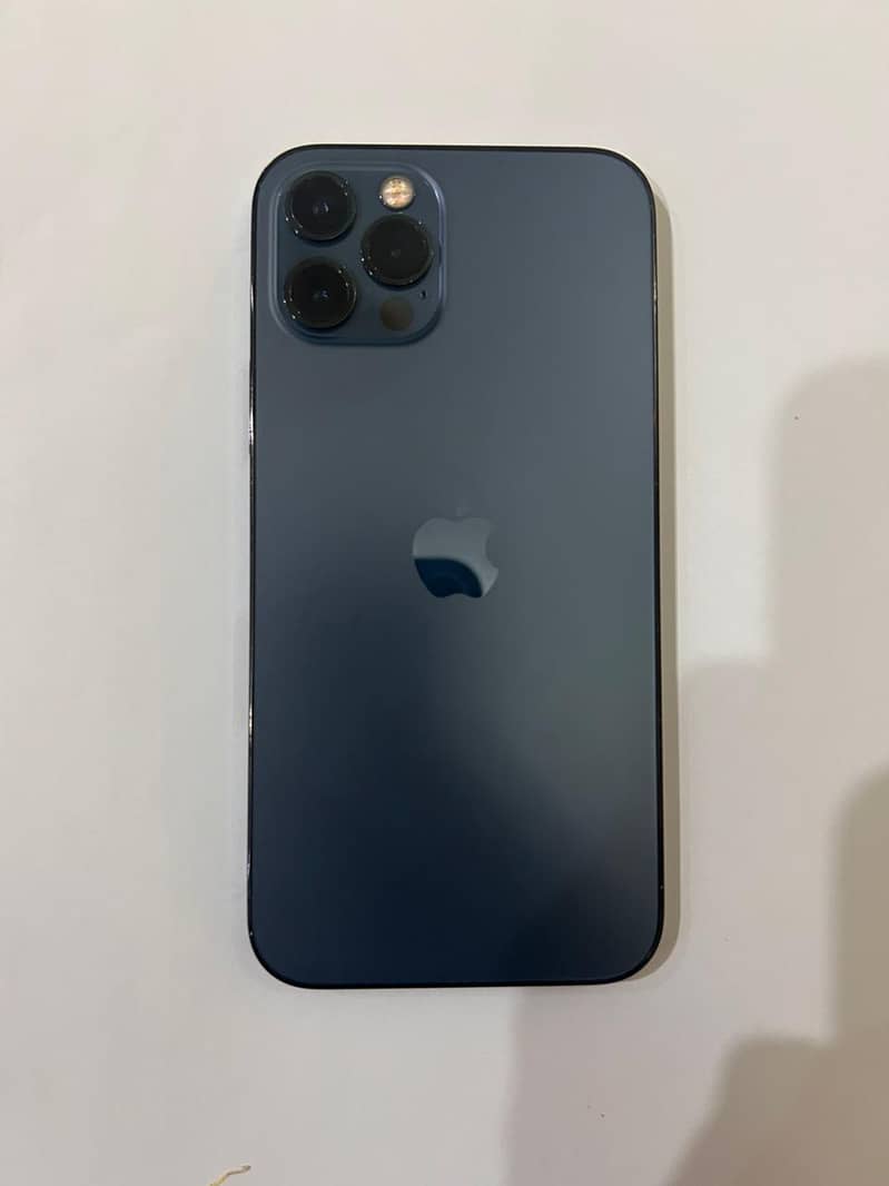 Apple iPhone 12 1