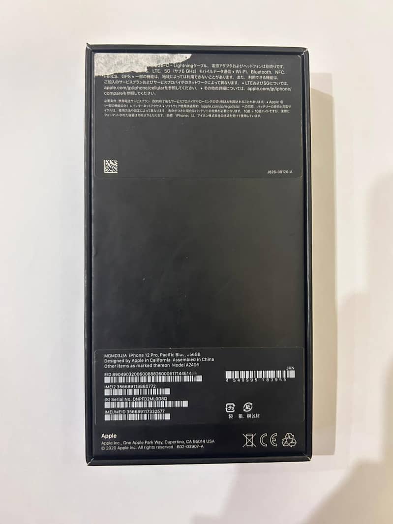 Apple iPhone 12 4