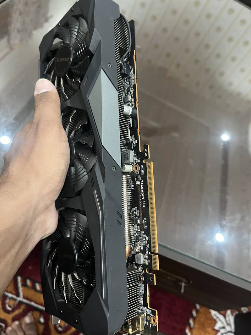 RX 5700 xt 4