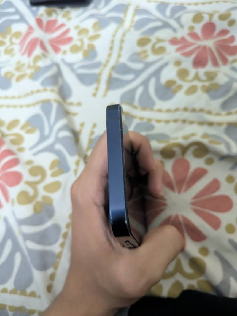 Iphone 12 5