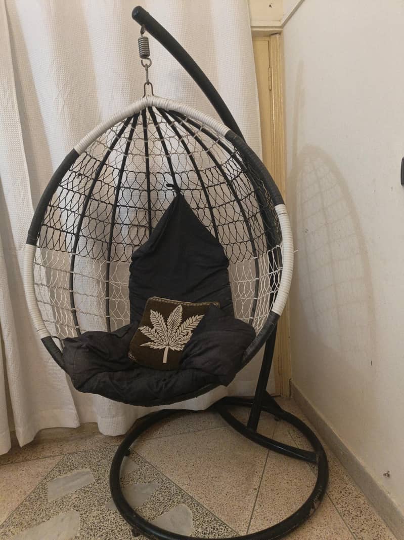 egg swing 1
