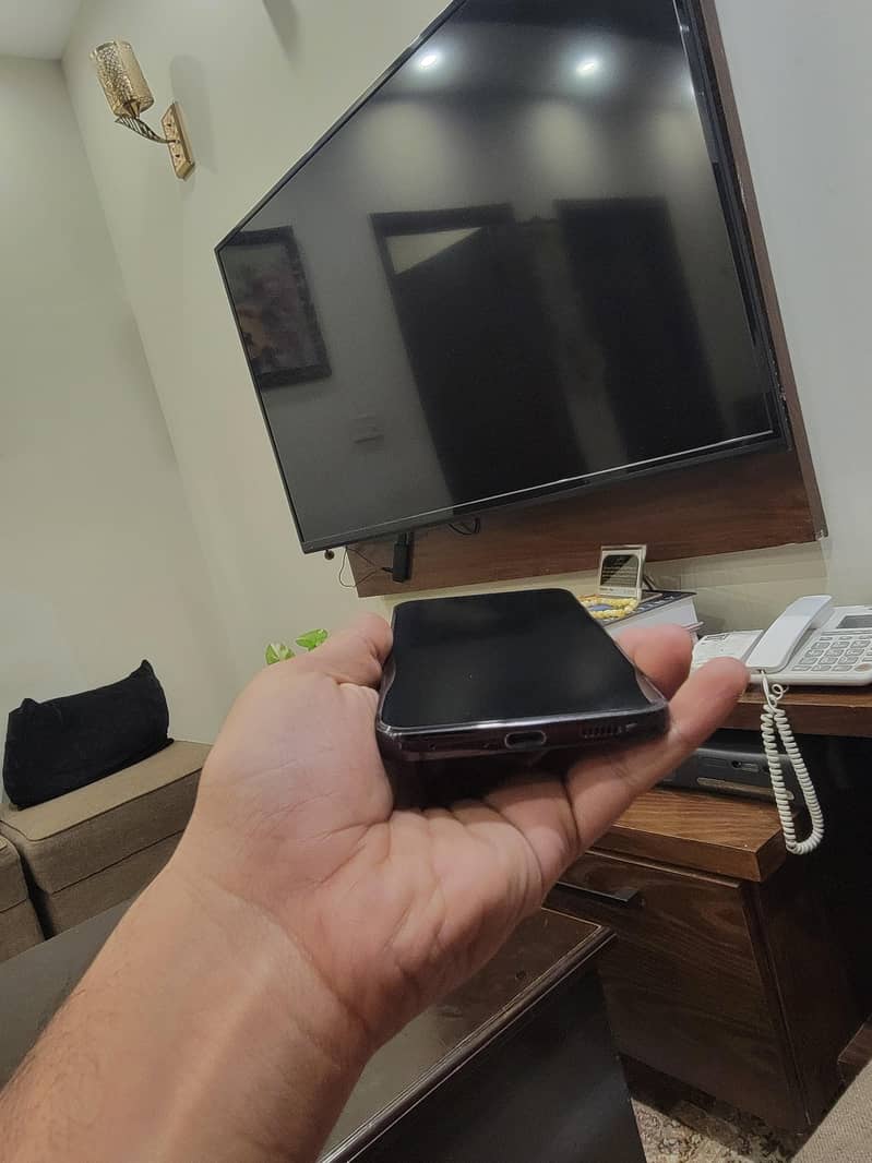 Samsung S22 Plus 1
