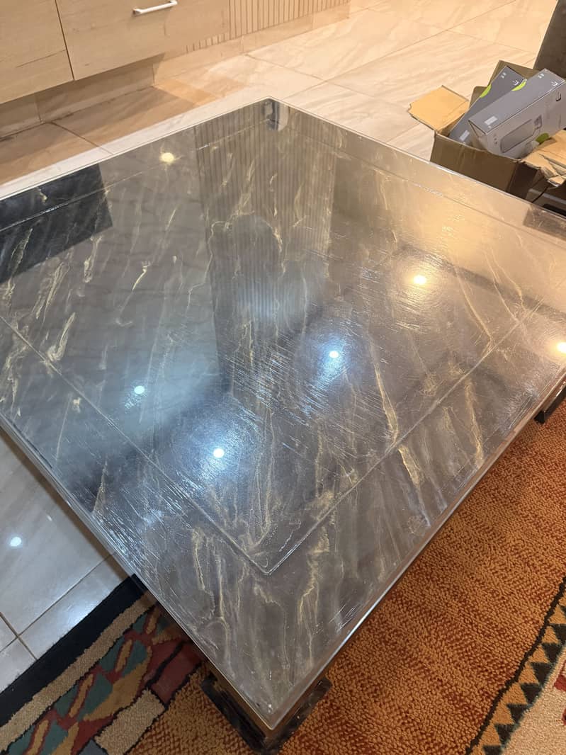 Lounge table 1