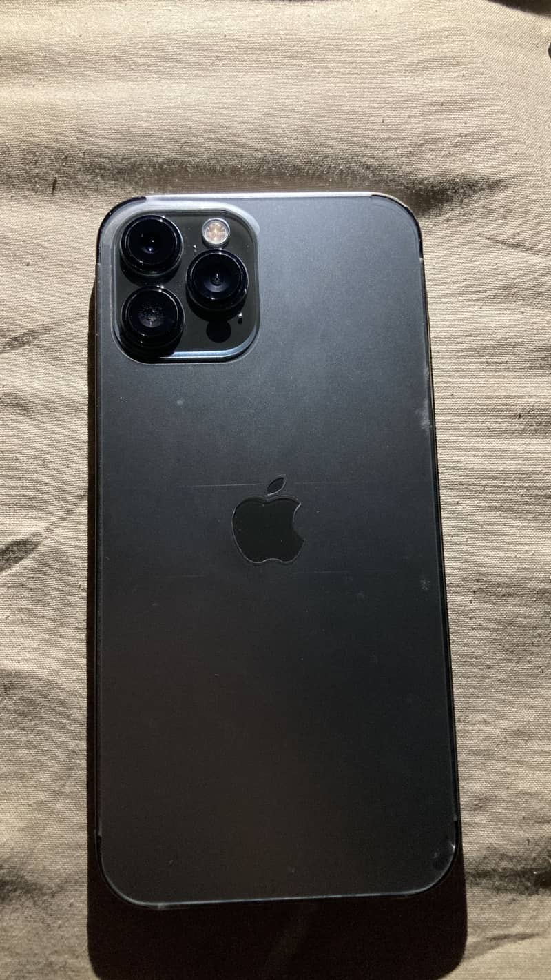 Iphone 12 pro max. 7