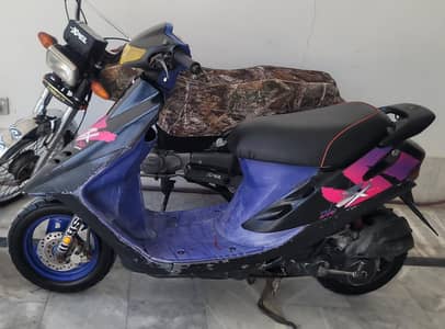 I want to sell my Honda Scooty made by Japan 2 stock 49cc