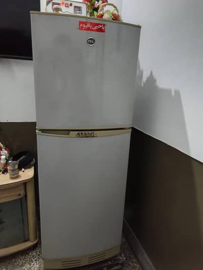 Bohot Achi Condition Main Hay Fridge
