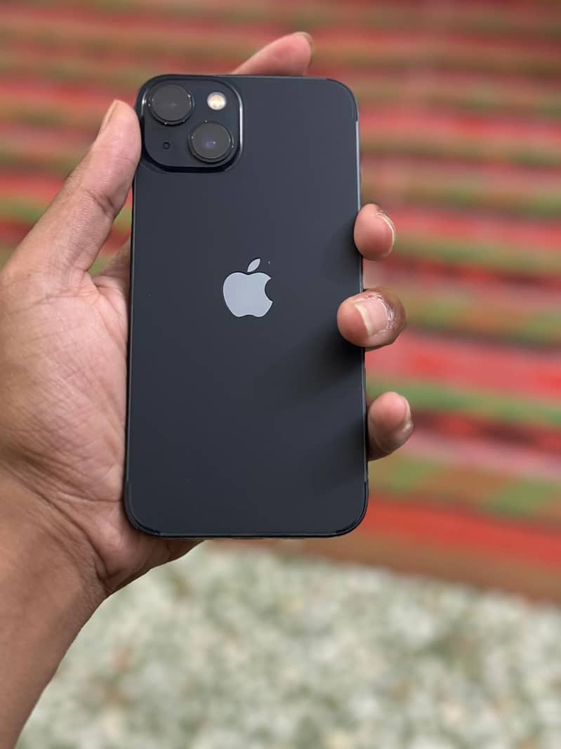 iPhone 13 JV 0