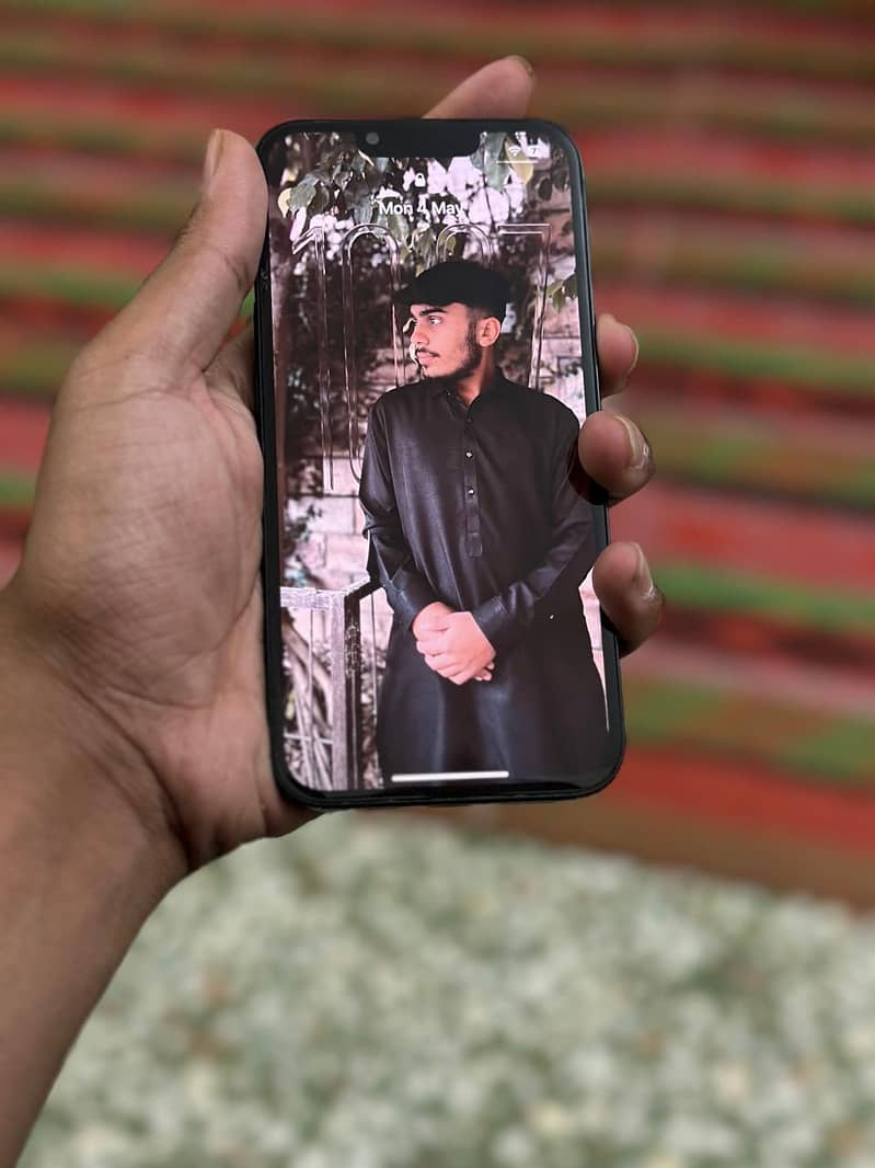 iPhone 13 JV 4