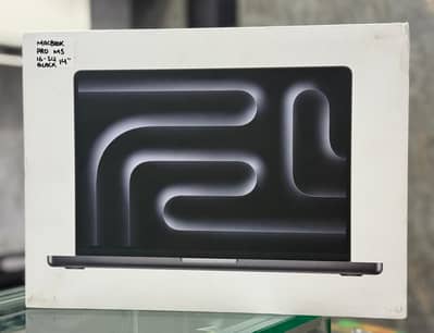 Apple Mackbook Pro M5 14” 16GB 512GB Midnight Box pack Non Active
