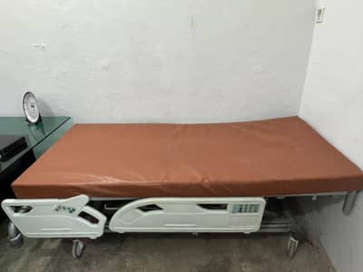 Medical ICU bed