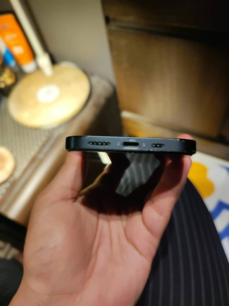 Apple iPhone 12 Pro 4