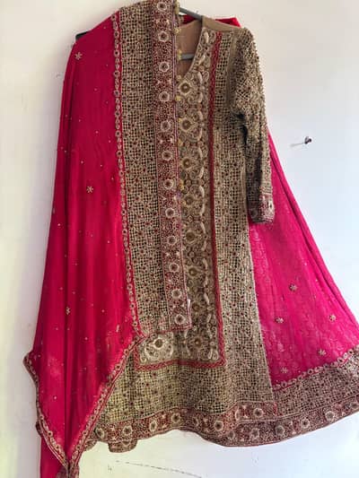 bridal dress/ bridal lehenga/ wedding wear/ baraat dress/ formal wear