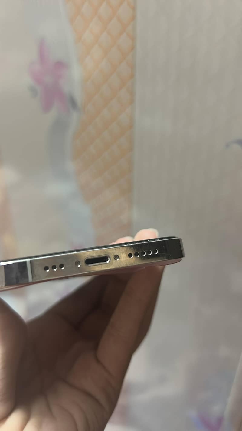 IPhone 12 Pro 1
