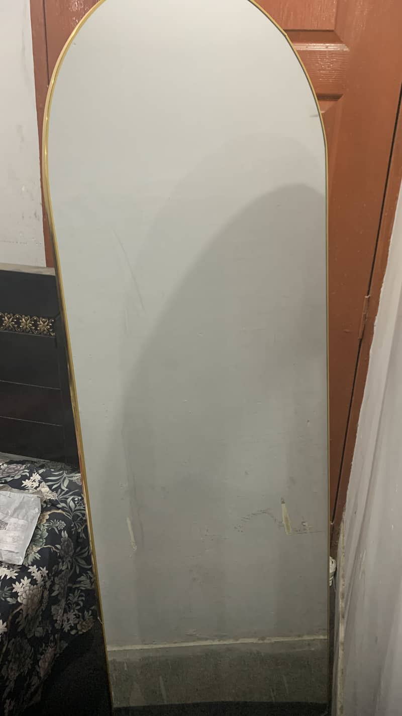 Standing mirror 2