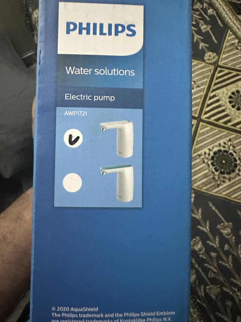 Water eletric pump chargeable 0