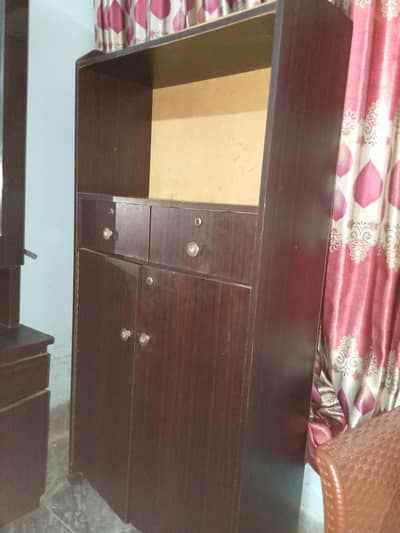 best cabinets almost in new condition for sale