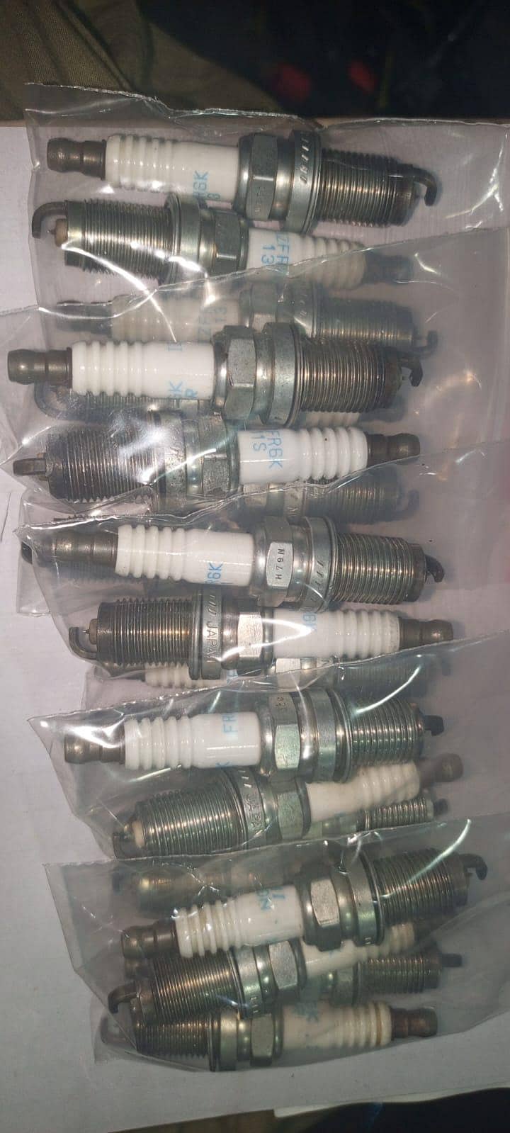 spark plugs 8