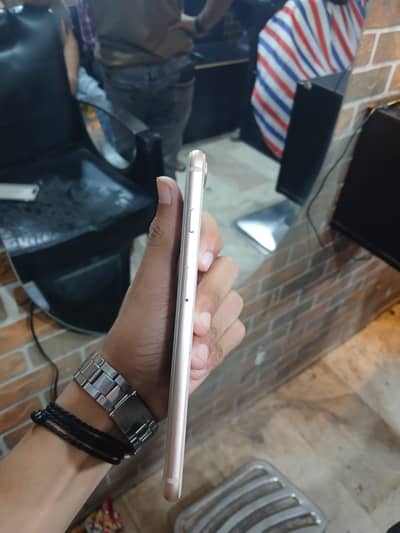 iPhone 8 Plus 64 pta parovd 64gb