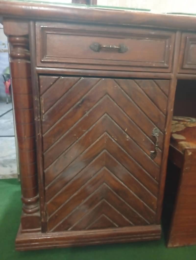 Dressing table for sake 4