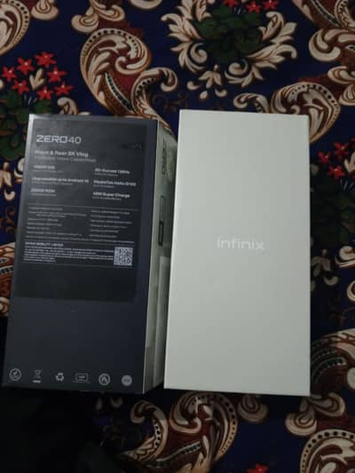 Infinix zero 40 10/10 8 /256 complete saman