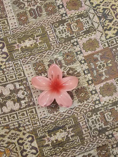 tropical flower clip