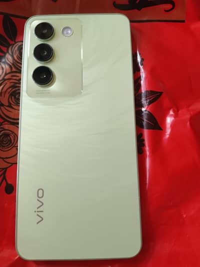 Vivo Y100 in good condition