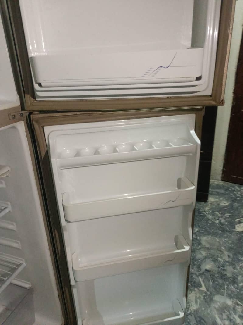 Dawlance fridge 1