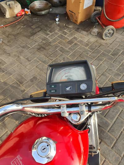 Honda CD 70 2023