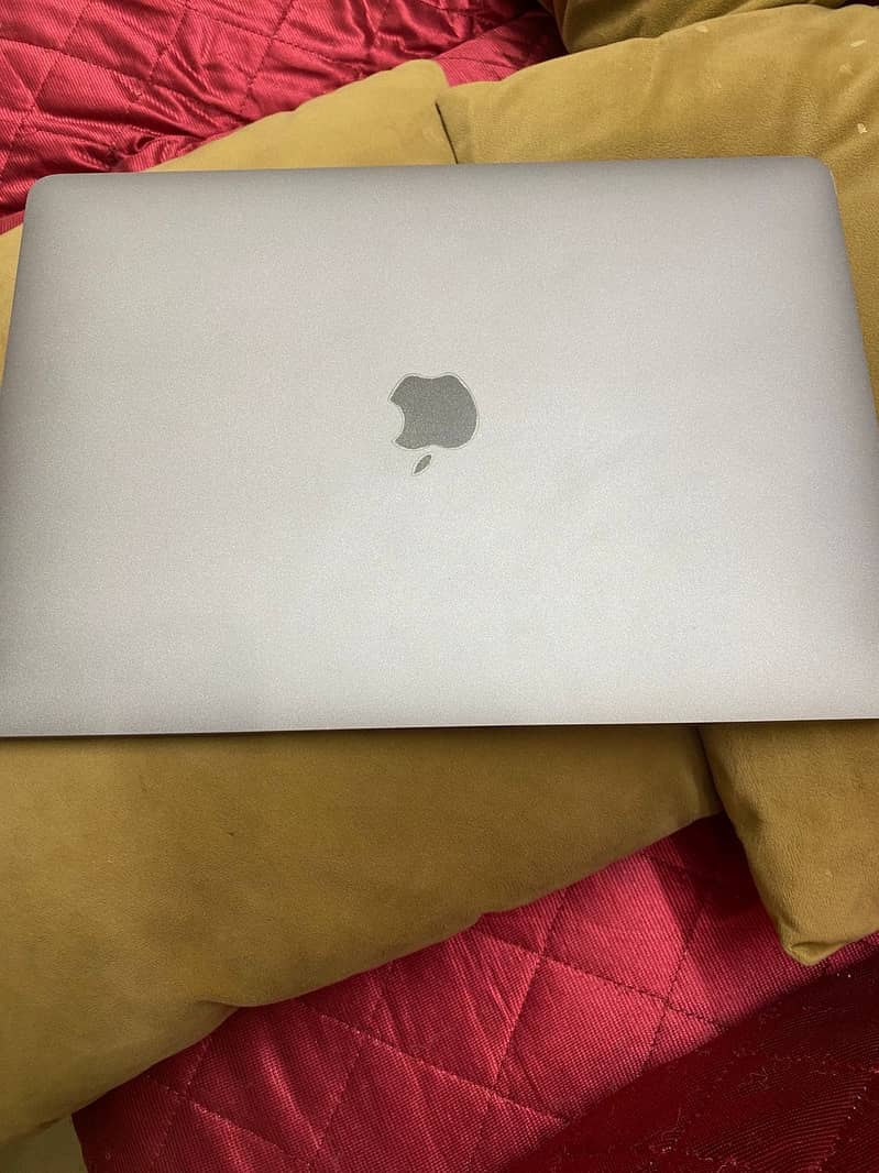 MacBook Pro 2019 1