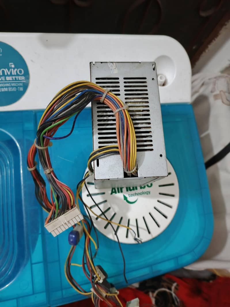 12 v computer supply 4