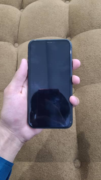iphone 11 Condition 10 / 10
