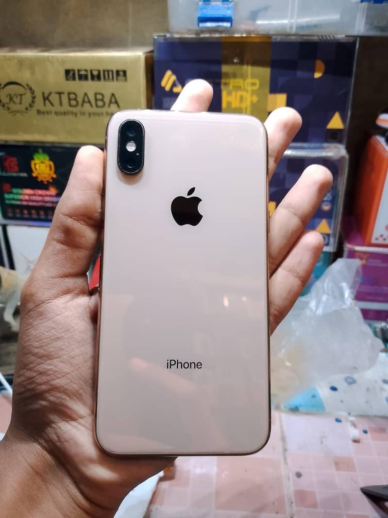iphone xs 3