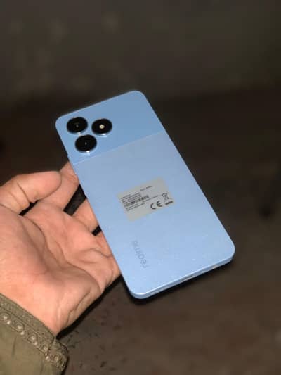 realme note 50 . . 4/128 Storage contact me 03248661633