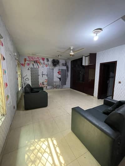 667 Sqft Beautiful Office Space
