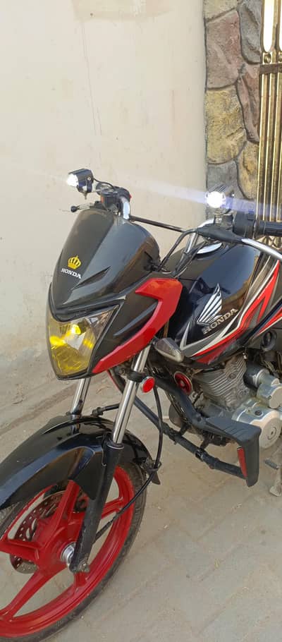 Honda cb125 f self. start