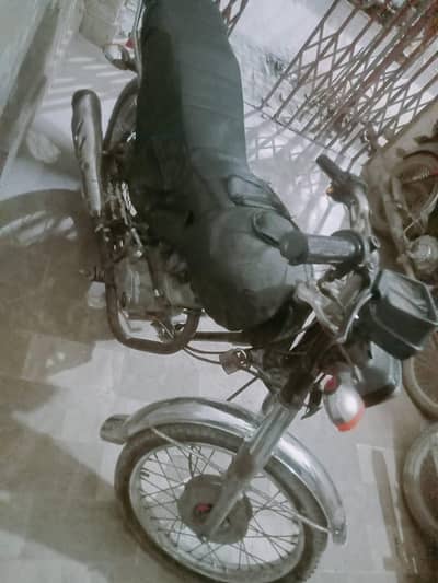 unique 125 urgent sell