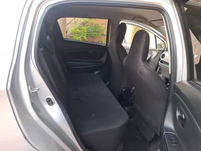 Toyota Vitz 2015