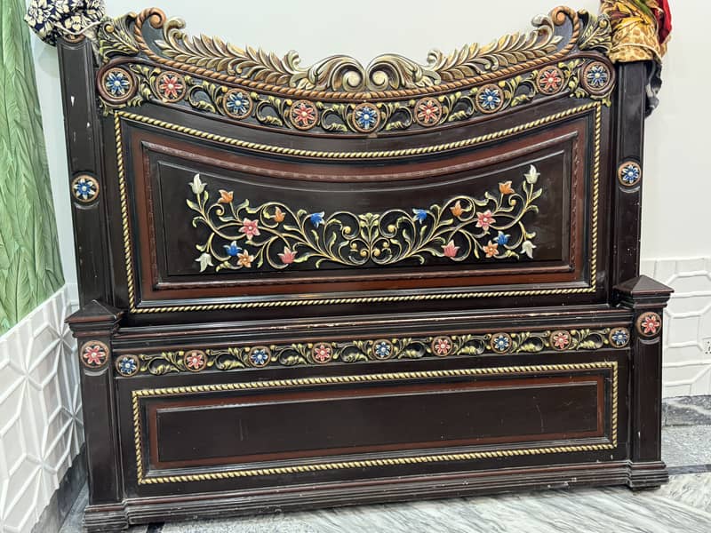 King size bed & dressing table 1