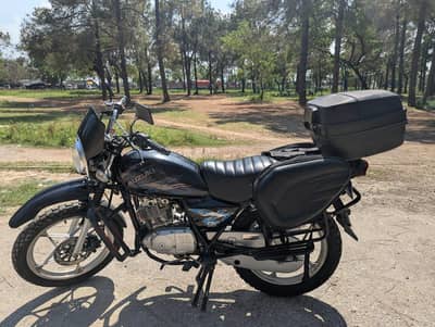 Suzuki GS150 SE