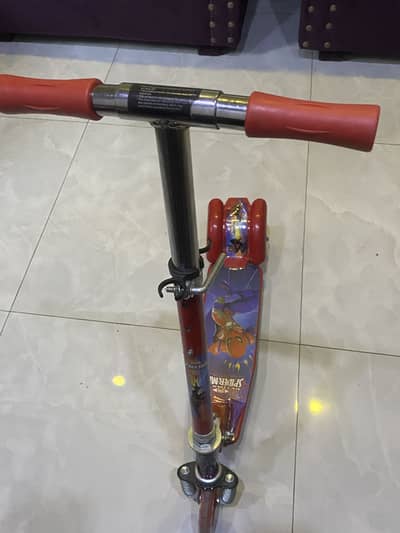 KIDS SCOOTY SPIDER MAN EDITION
