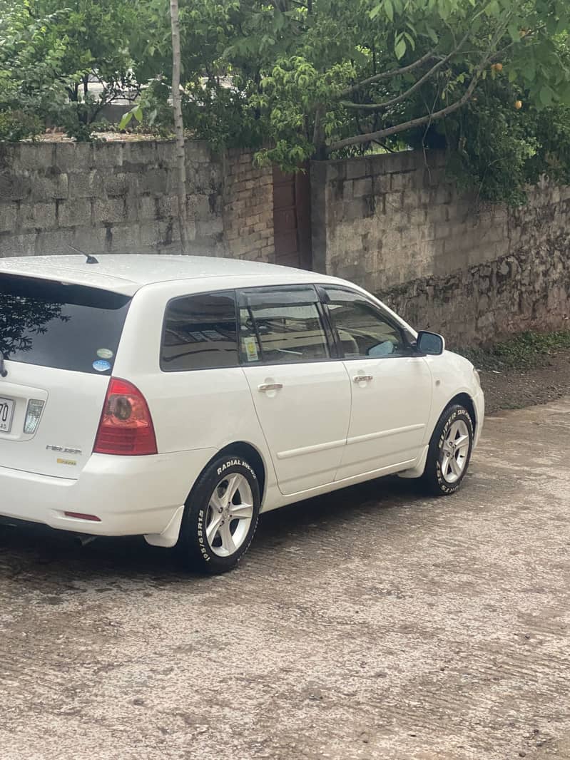 Corolla fielder 2