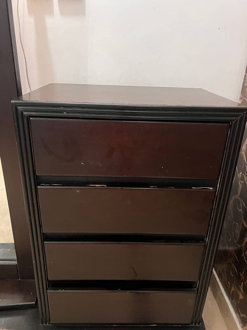 King size Bed set with dressing table 3