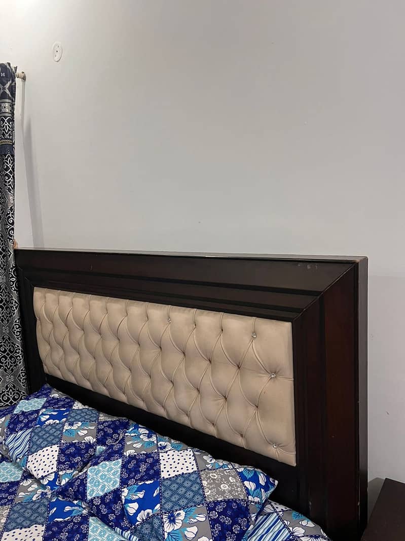 King size Bed set with dressing table 5